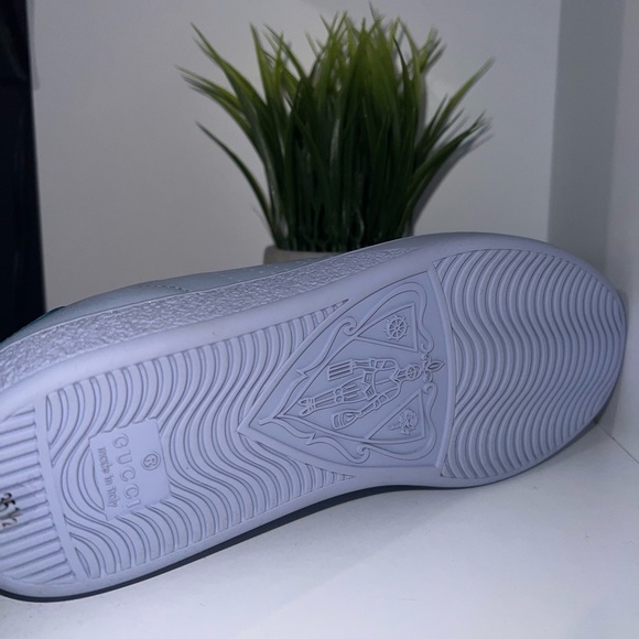 GUCCI Interlocking G Logo Leather Sneakers - Picture 4 of 16